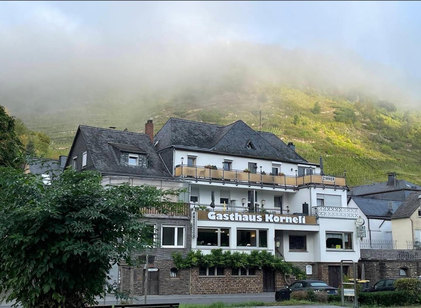 Gasthaus Korneli Sankt Aldegund Eksteriør billede